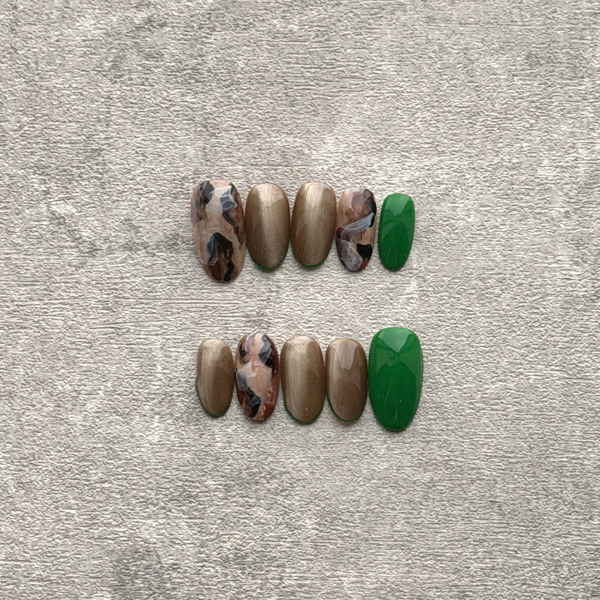 Emerald Bronze Magnet